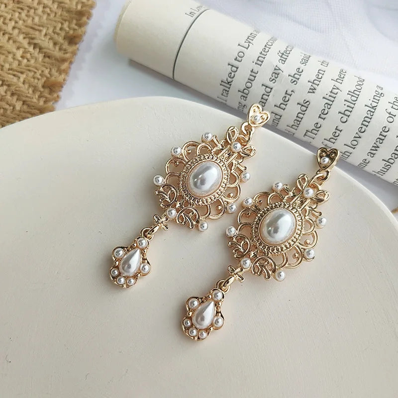 VAIGE Elegant Water Drop Baroque Pearl & Gold Earrings