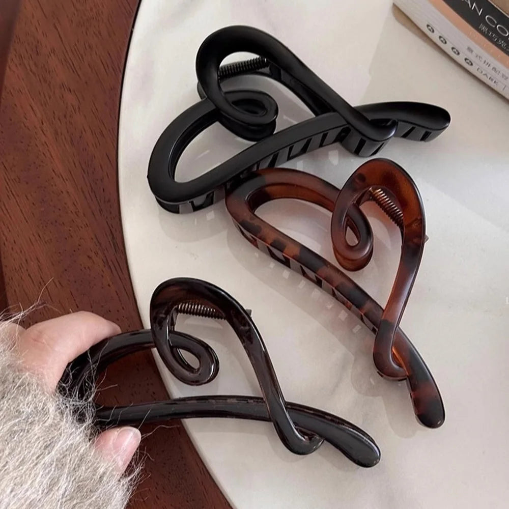 VAIGE 11.5cm Acrylic Matte Love Hair Claw Clips - Elegant Solid Color Hair Accessories for Women