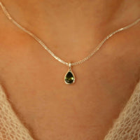 VAIGE Elegant Emerald Green Water Drop Pendant Necklace in .925 Sterling Silver