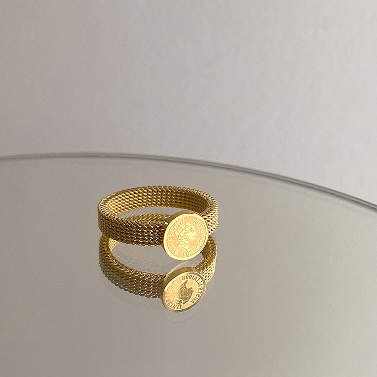Queen Elizabeth Mini Coin Ring