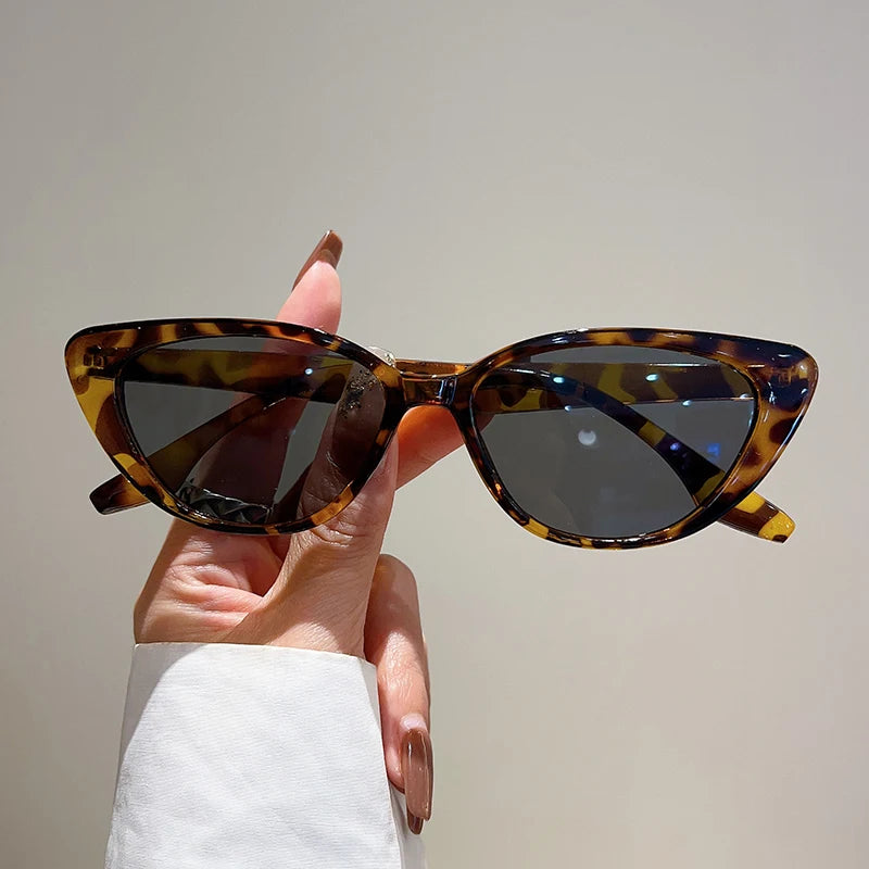 VAIGE Vintage Tortoise Cat Eye Sunglasses - UV400 Protection