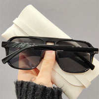 VAIGE Vintage Oversized Sunglasses - Chic Black Frames with UV400 Protection