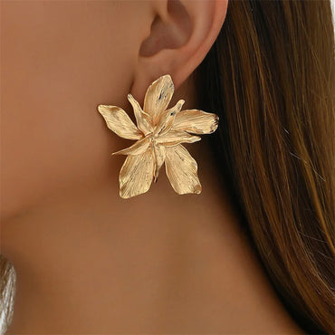 VAIGE Vintage Geometric Gold Metal Leaf Stud Earrings - Fashion Drop Design for Weddings and Parties