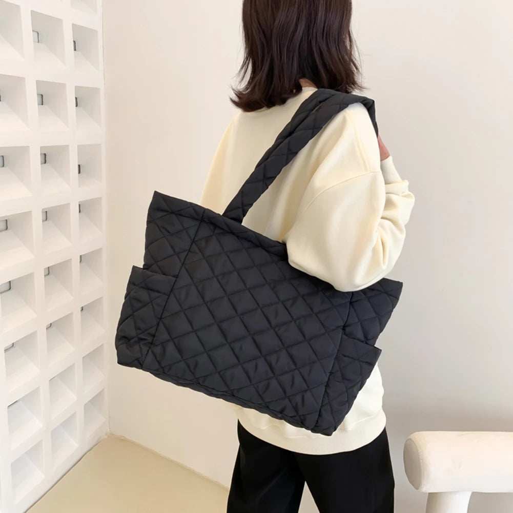 VAIGE Elegant Lattice-Patterned Cotton Quilted Tote Bag in Navy Blue and Blush Pink