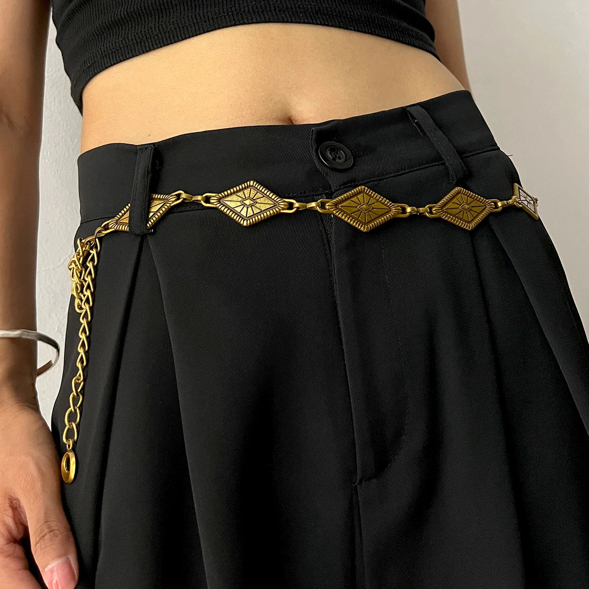 VAIGE Chic Gold & Diamond Chain Belt for All Occasions