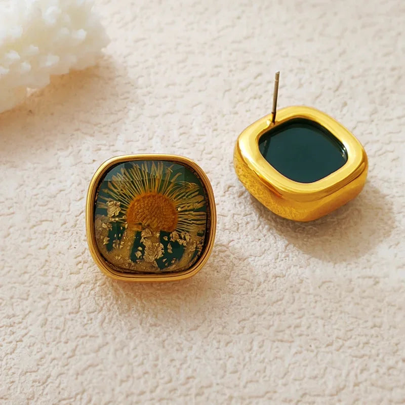 VAIGE Retro Floral Resin Stud Earrings